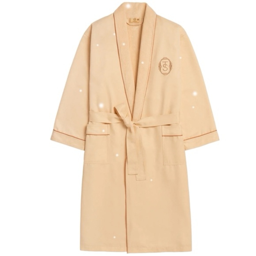 Taylor Swift Cream Robe